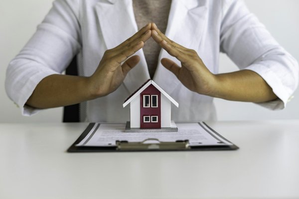 Choisir la meilleure assurance habitation : critères essentiels à connaître