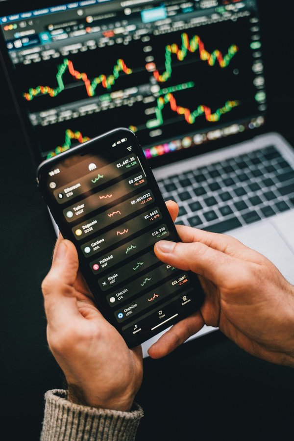 Formez-vous à la bourse et au trading en ligne pour devenir un investisseur avisé